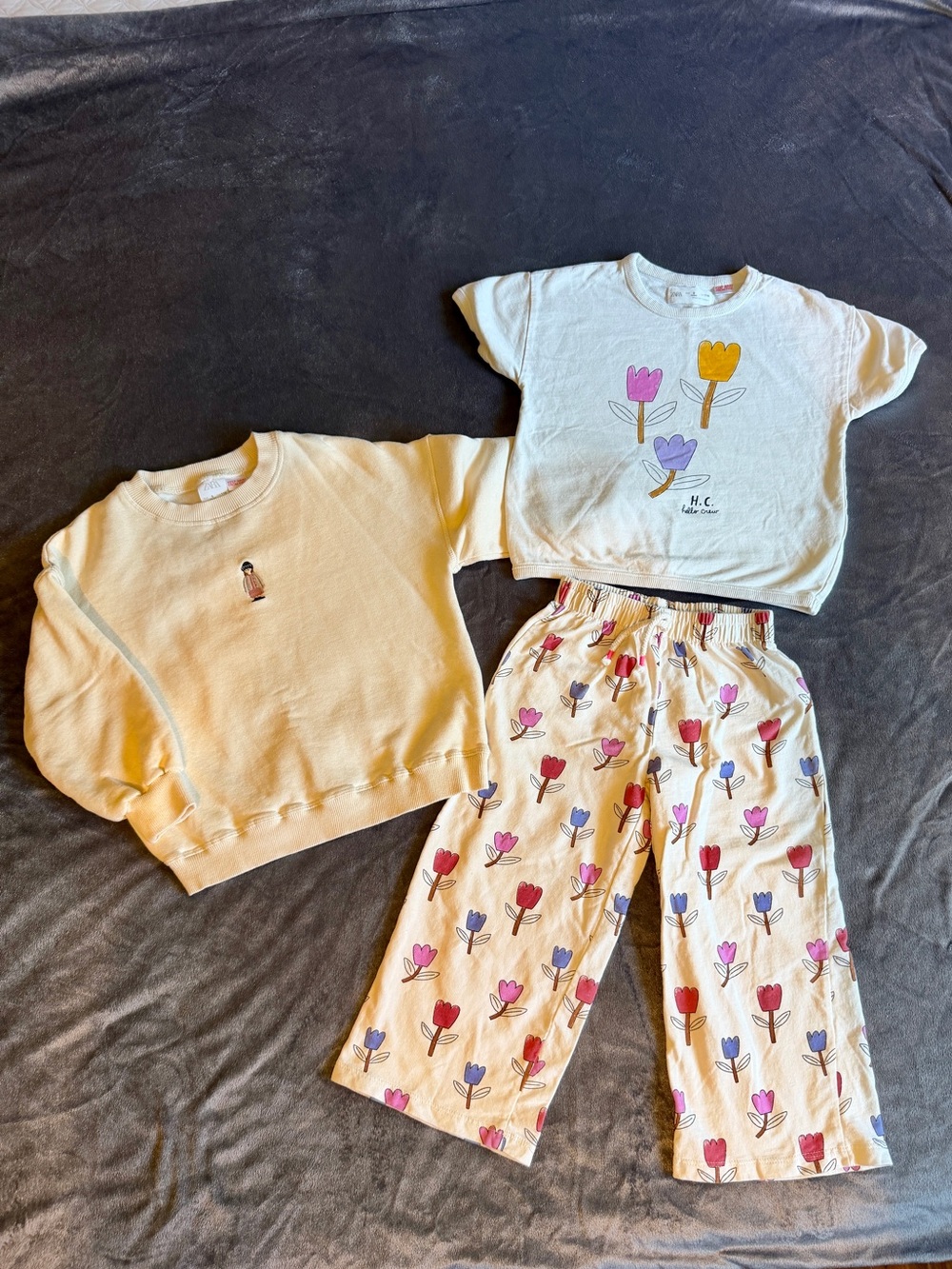 Zara Girls Size 6 Tulip Print Set Sweatshirt, Tee & Pants 3-Piece Outfit